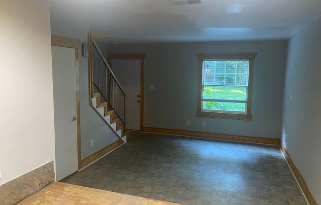 Lovely 2 Bed 1.5 Bath Townhome!
