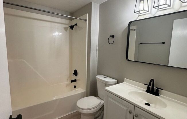 For Rent: 2 BD | 1.5 BTH | Garage | Spacious Backyard