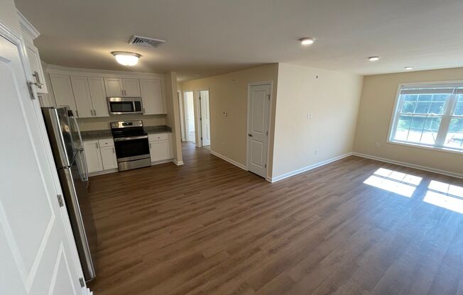 2 beds, 1 bath, 1,027 sqft, $1,625, Unit Apt 3212