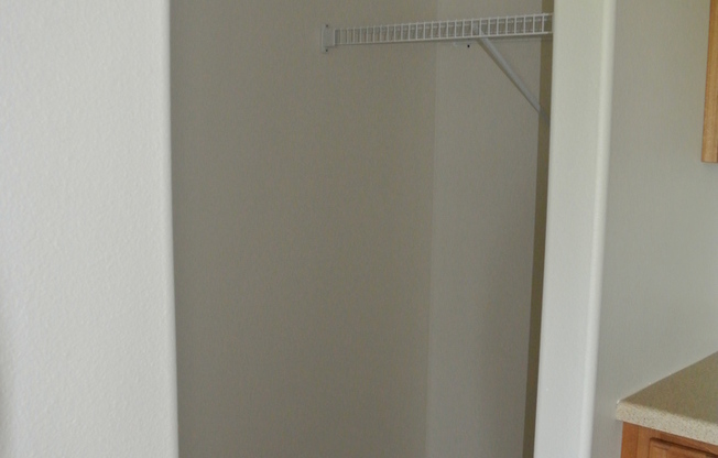 2 beds, 2 baths, $1,025, Unit 208