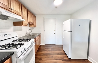 1 bed, 1 bath, 900 sqft, $1,990, Unit 4