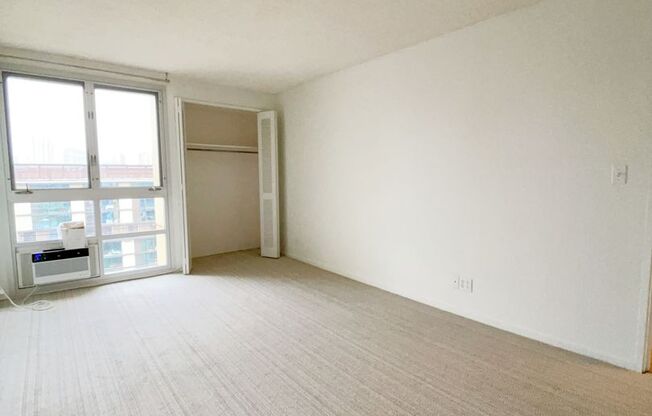 2 beds, 2 baths, $3,500, Unit # 1212