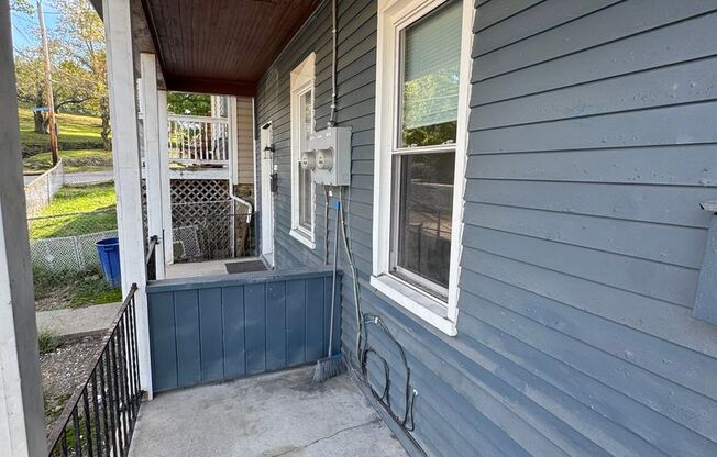 826-828 Wallbridge West End Street (LO)