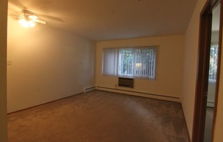 Studio, 1 bath, 370 sqft, $749