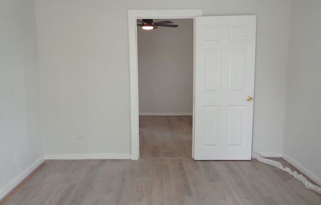 1 bed, 1 bath, 456 sqft, $1,100, Unit 127