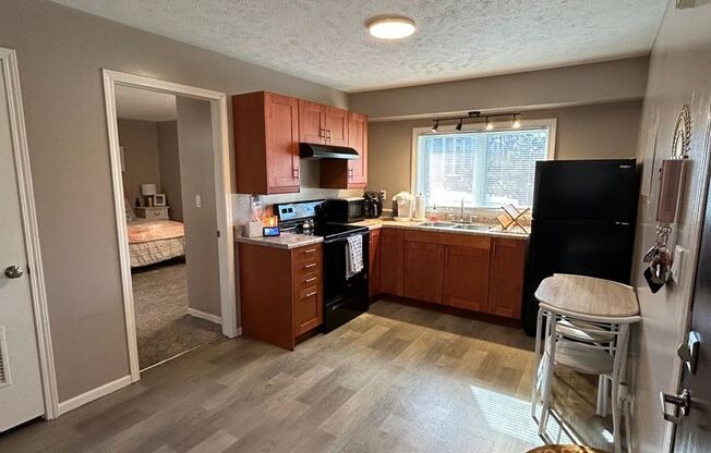 2 beds, 1.5 baths, 680 sqft, $949, Unit 8534