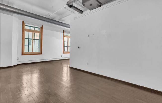 1 bed, 1 bath, $2,850, Unit 301