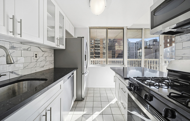 2 beds, 2 baths, $6,995, Unit 14E