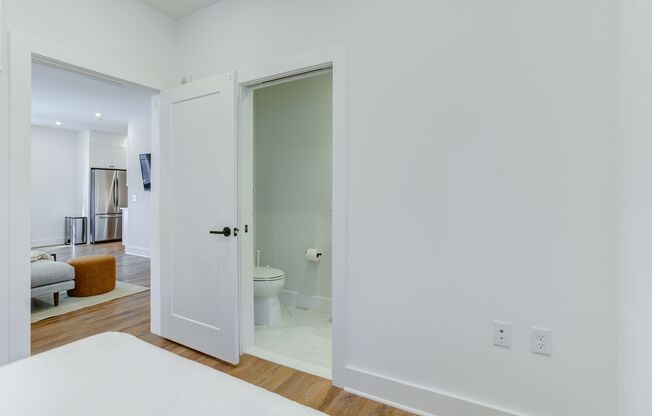 1 bed, 1 bath, 110 sqft, $1,490