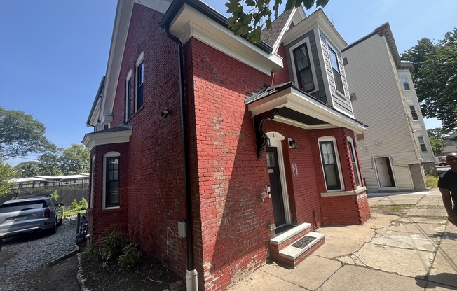 1 CHESTER PARK