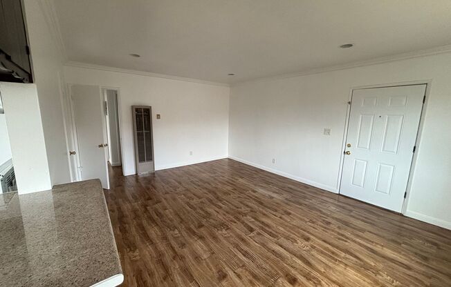 7033 Fulton Ave.