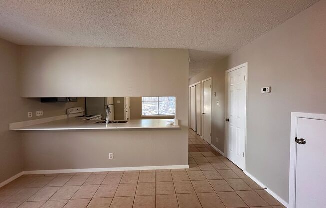 2 beds, 1.5 baths, 900 sqft, $1,795, Unit A