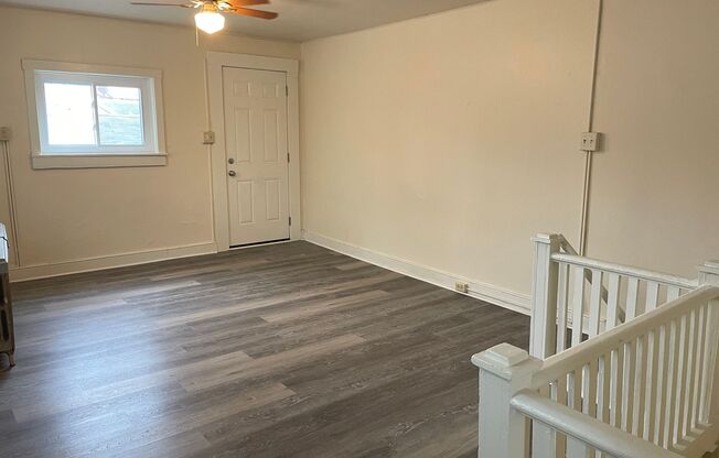 3 beds, 1 bath, $1,125, Unit 246 Union St. Apt. 2