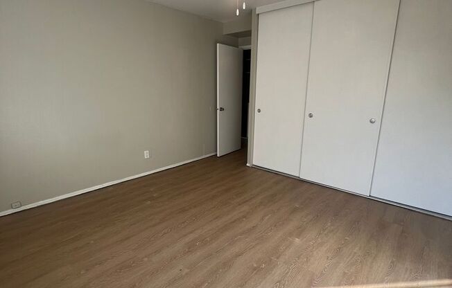 2 beds, 1 bath, 856 sqft, $1,850, Unit 105