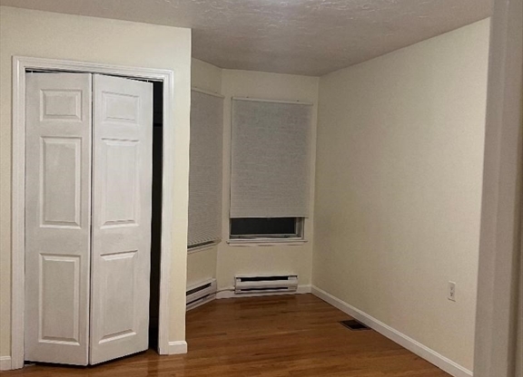 152 QUINCY SHR DR