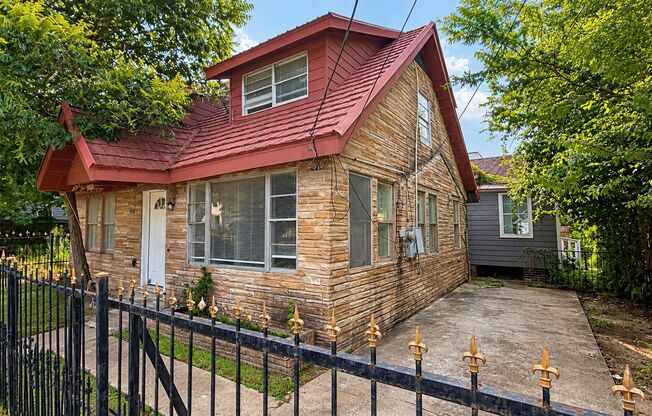 3012 Live Oak Street