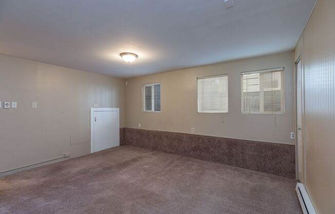 3 beds, 2 baths, 1,500 sqft, $2,600, Unit 10540