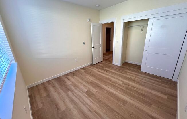 2 beds, 1 bath, $1,910, Unit E204