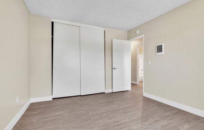 2 beds, 1 bath, 650 sqft, $2,215, Unit Unit 047