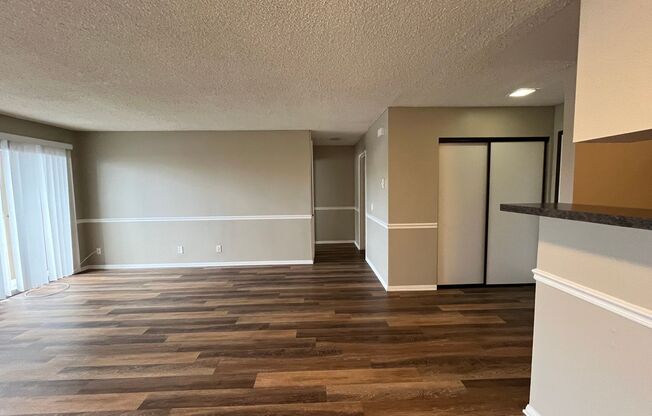 1 bed, 2 baths, 900 sqft, $2,200, Unit 007