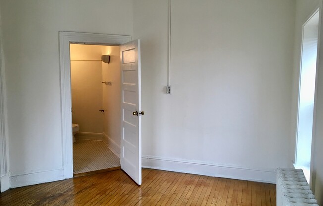 1 bed, 1 bath, 450 sqft, $1,279, Unit 1301-55