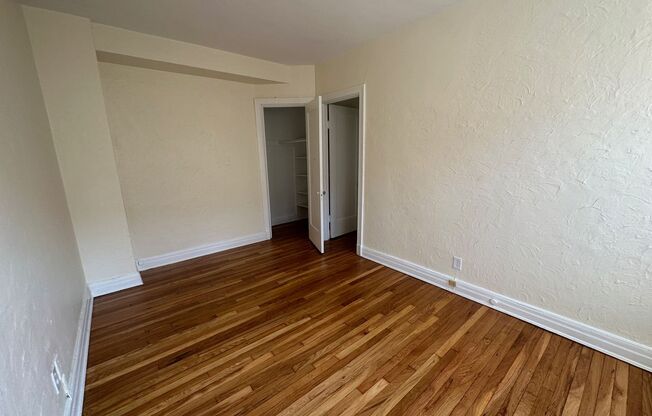 2 beds, 2 baths, 1,303 sqft, $2,200, Unit New King Edward 202