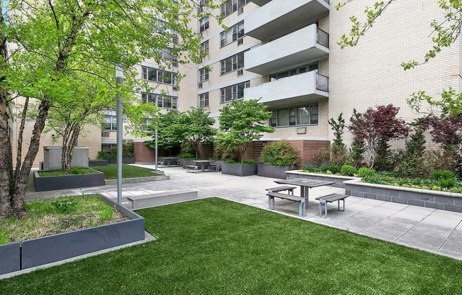 Studio, 1 bath, 516 sqft, $3,500, Unit 19-E