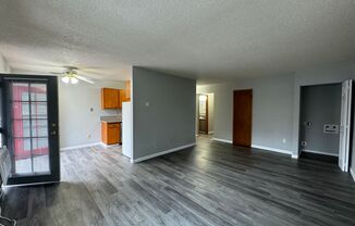 2 beds, 1 bath, 825 sqft, $1,475, Unit 14