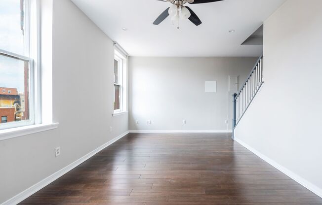 3 beds, 1 bath, 1,000 sqft, $1,995, Unit 1422-E