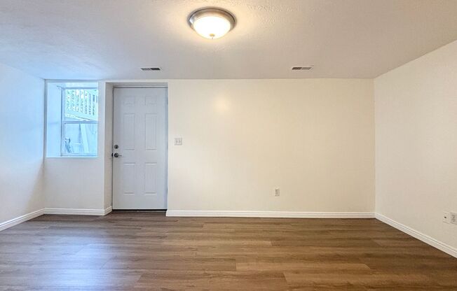 2028 E. Sunnyside Ave.