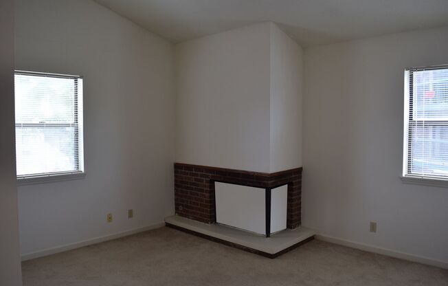 1 bed, 1 bath, 529 sqft, $1,000, Unit K-09