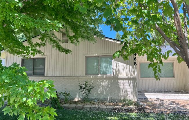 Renovated 3bd/2ba home in heart of Eagle, ID with detached Mother-in-Law Suite