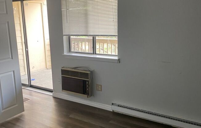 Newly Renovated Condo in Sable Landing   **Move-In Special**