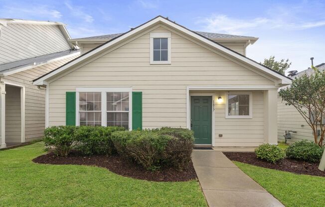 Great home in City Park with an unbeatable location!