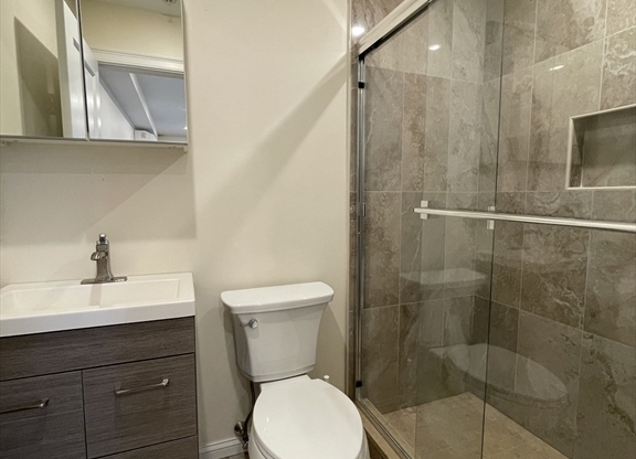 Studio, 1 bath, 550 sqft, $2,500, Unit 402