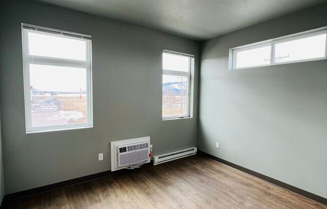 1 bed, 1 bath, 598 sqft, $1,395, Unit 201