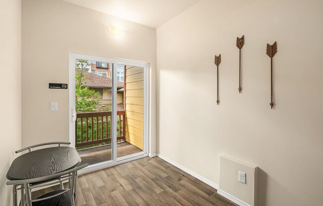 Studio, 1 bath, 264 sqft, $1,425, Unit 7E