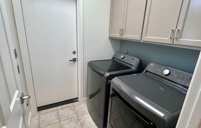 3 beds, 2 baths, $4,000