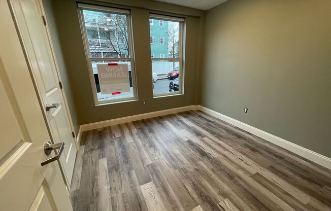 2 beds, 1 bath, 723 sqft, $2,750, Unit 101