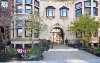 3 beds, 2 baths, 1,048 sqft, $6,000, Unit 44