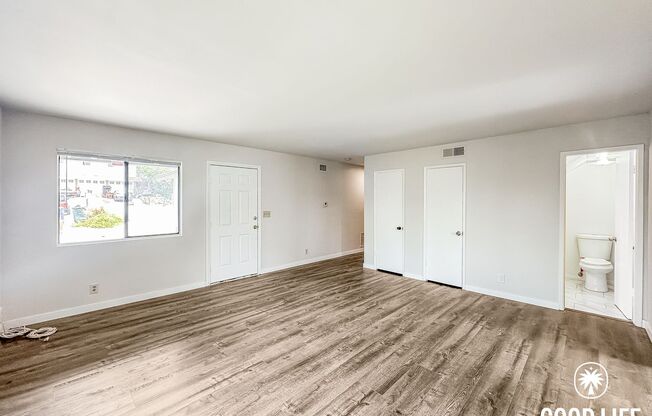 SD: Inviting 3BD/1.5BA Unit in Spring Valley with Large Backyard, Back Deck & Attached Garage
