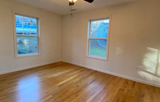 2 beds, 1 bath, $1,800