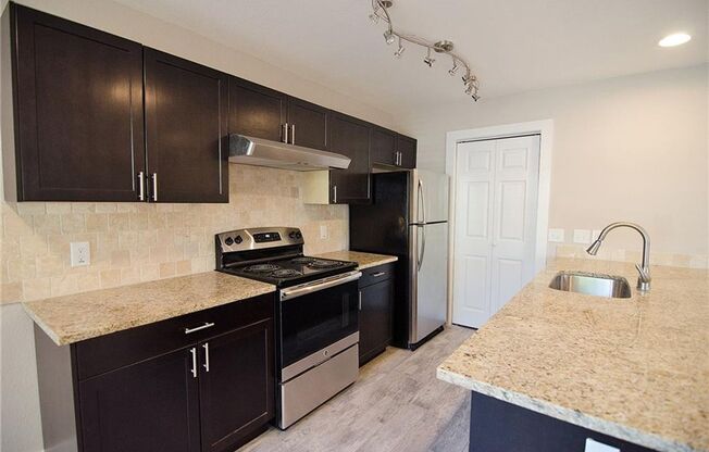 Updated 2-Story Townhome in Prime North Austin