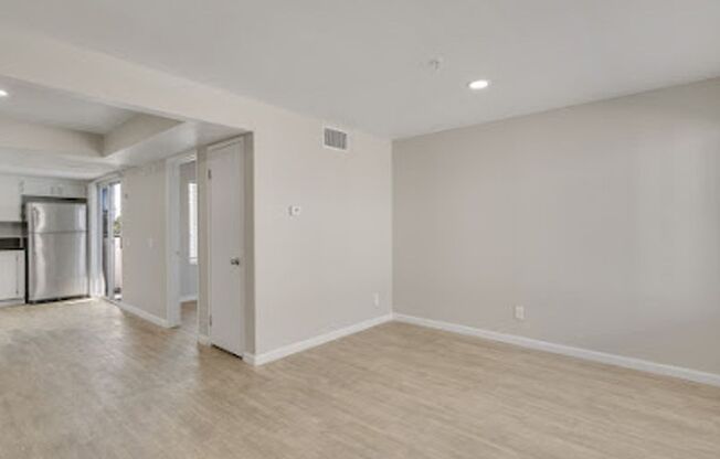 1 bed, 1 bath, 576 sqft, $1,895, Unit 26