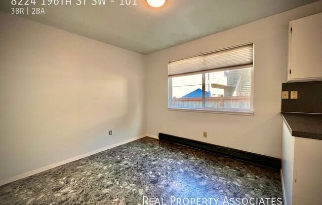 8224 196 ST SW