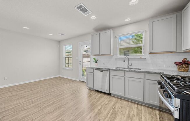 Sorrento Free Standing Home/Condominium - Pflugerville