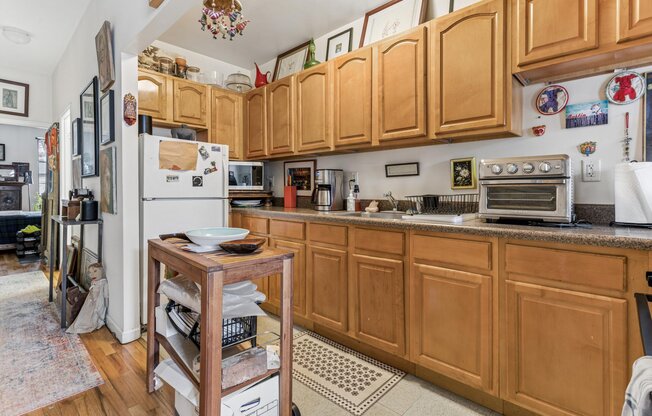 138 W 136 ST