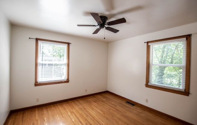 3 beds, 1 bath, $1,350