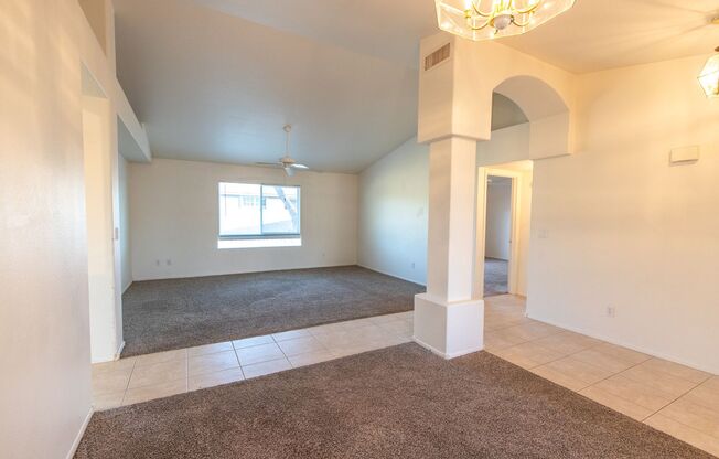 BEAUTIFUL AND SPACIOUS SINGLE FAMILY RANCH-STYLE HOME IN DESIRABLE CHANDLER NEIGHBORHOOD.