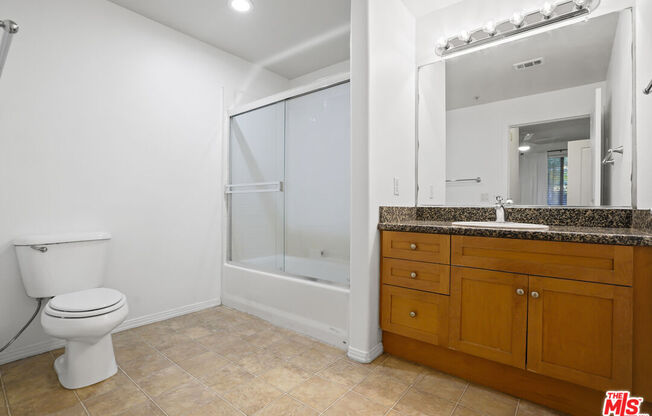 2 beds, 2 baths, 1,042 sqft, $3,100, Unit 115